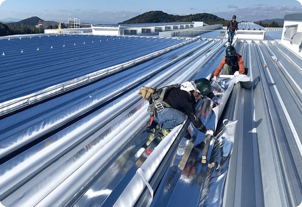 工場屋根の施工